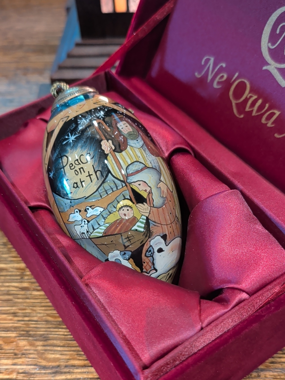 Ne’ Qwa Art “Peace On Earth” Super Rare Limited Edition Susan Winget Ornament